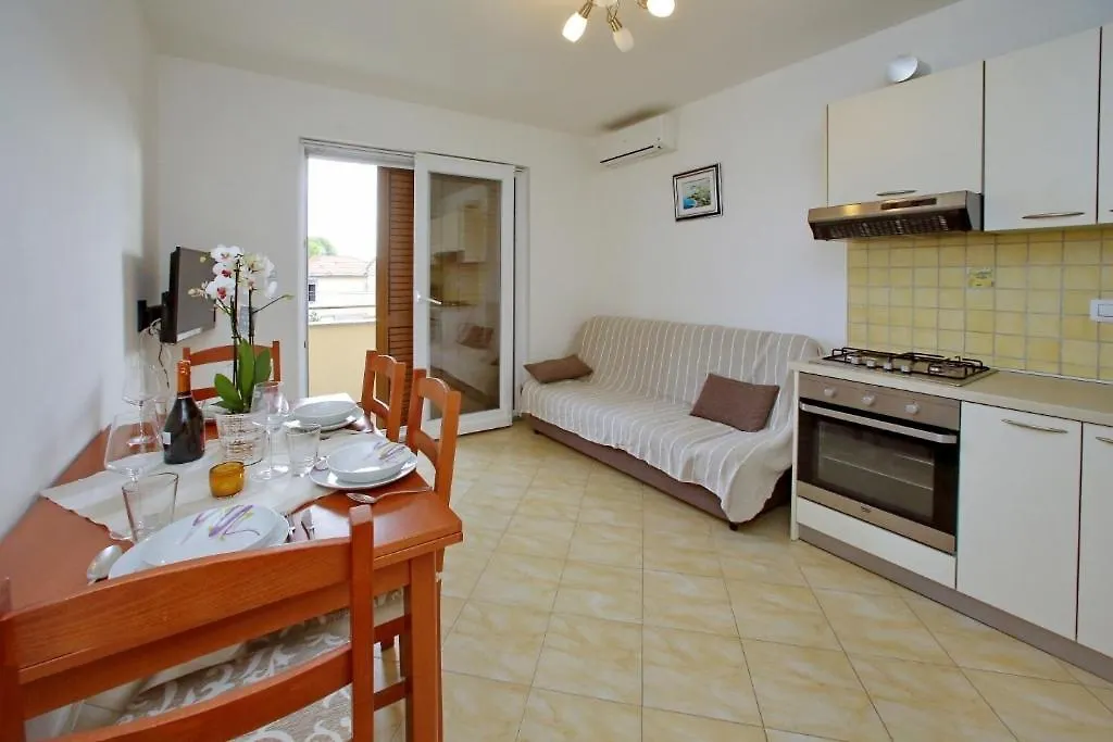 Apartment Sukosan 16641A
