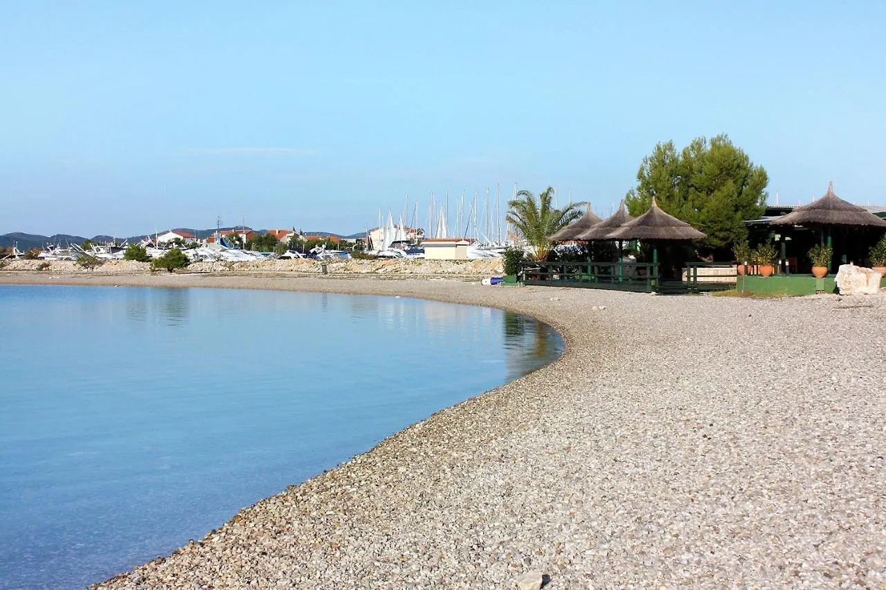 Apartment Sukosan 16641A 0*,  Croatia